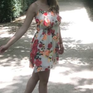 Soprano floral dress size small